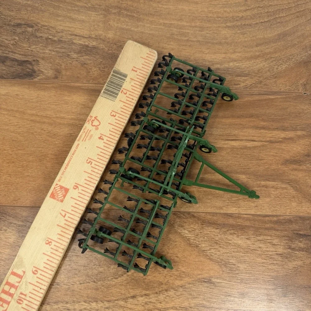 ERTL John Deere 2200 Field Cultivator Chisel Plow, 1/64 Scale Farm Tractor Toy